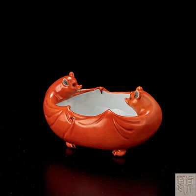 真葛香山作 珊瑚釉蝙蝠器（共箱）