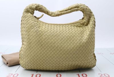 440-00476 Ｂｏｔｔｅｇａ　Ｖｅｎｅｔａ ショルダーバッグ