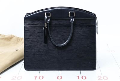 440-02387 ＬＯＵＩＳ　ＶＵＩＴＴＯＮ ビジネスバッグ