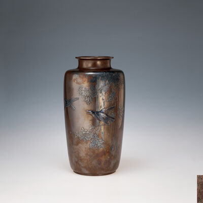 水野光美造 四分一象嵌檜烏図花瓶（箱付）