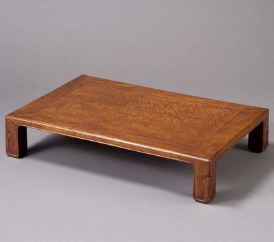 2126 唐 木长方台