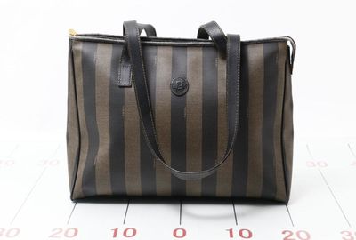 440-01494 ＦＥＮＤＩ トートバッグ