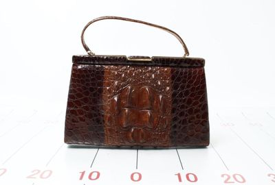 440-04221 Ｒｅａｌ　ｌｅａｔｈｅｒ　ｓｅｒｉｅｓ ハンドバッグ